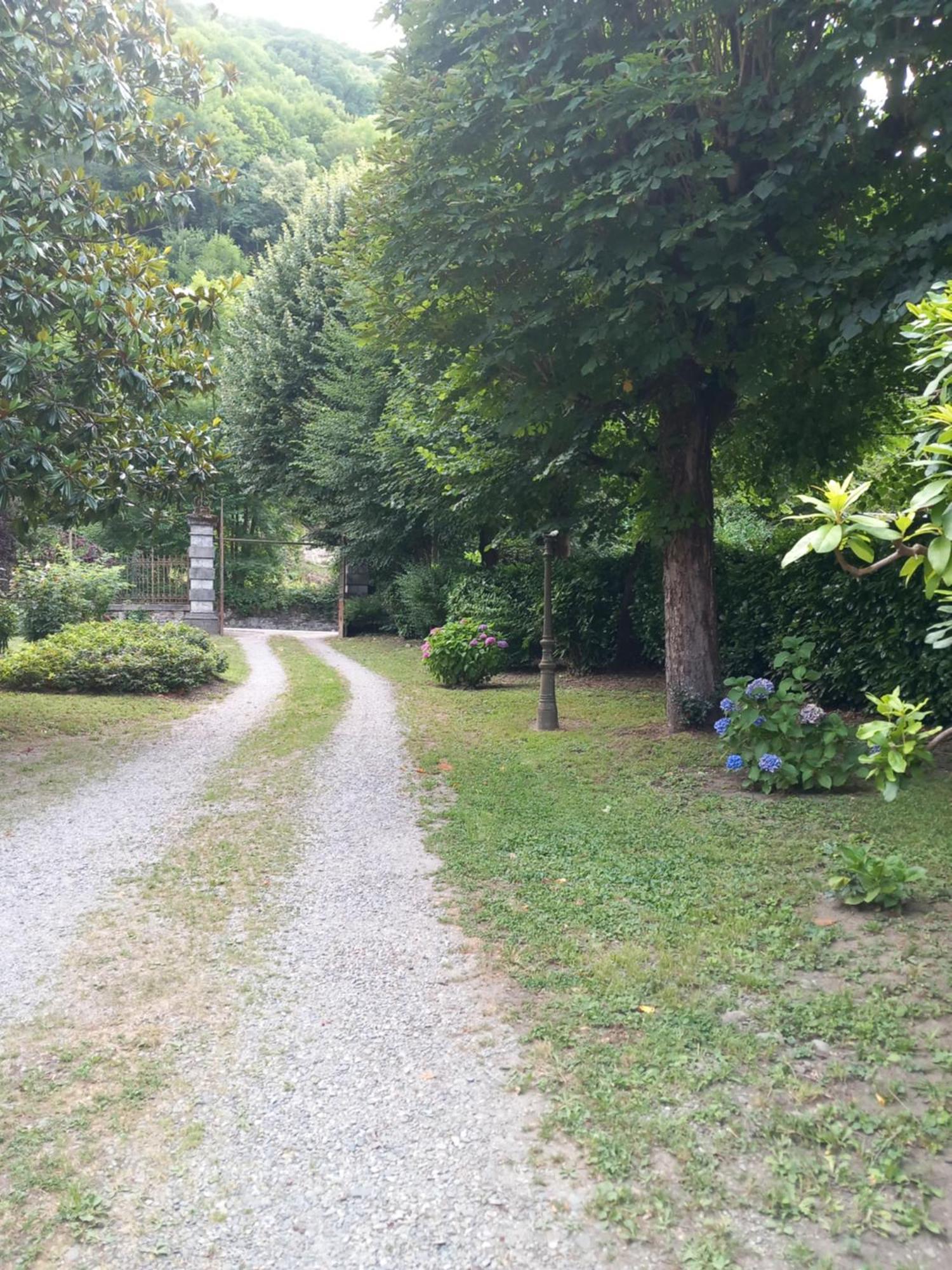Villa Du Lys Bagnères-de-Luchon Buitenkant foto